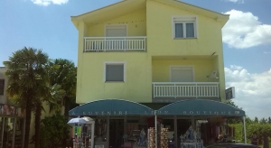 catalog_featured_images/1387/1489953725Guest-House-Andre.jpg