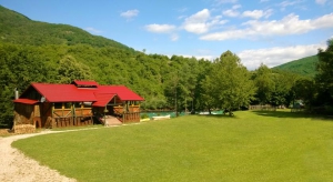 catalog_featured_images/1611/1489953832Camping-Rafting-Centre-Tara-Raft-Jahorina.jpg