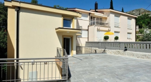 catalog_featured_images/1671/1489953865Apartments-Old-Bridge.jpg