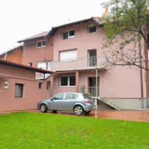 catalog_featured_images/1679/1489953868Apartments-Vesto.jpg