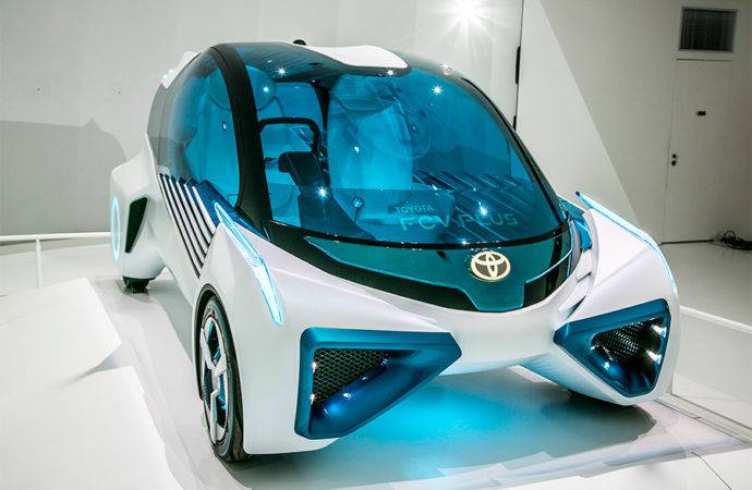 Toyotin automobil proizvodi struju